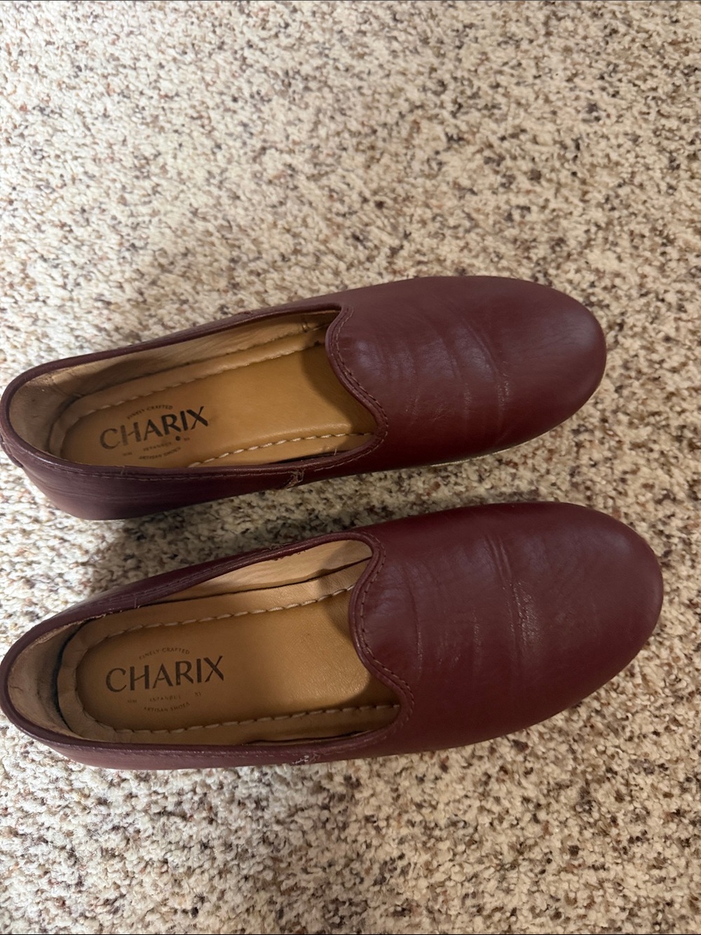 CHARIX Women's Slip-On Loafers in Burgundy